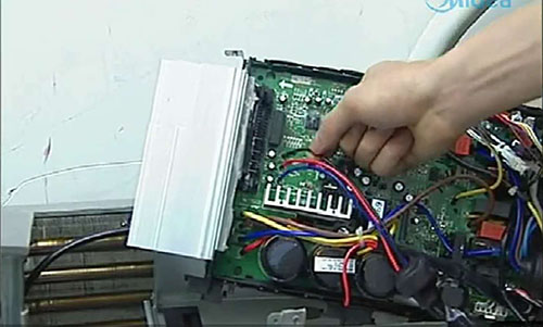 珲春美的空调电话是多少